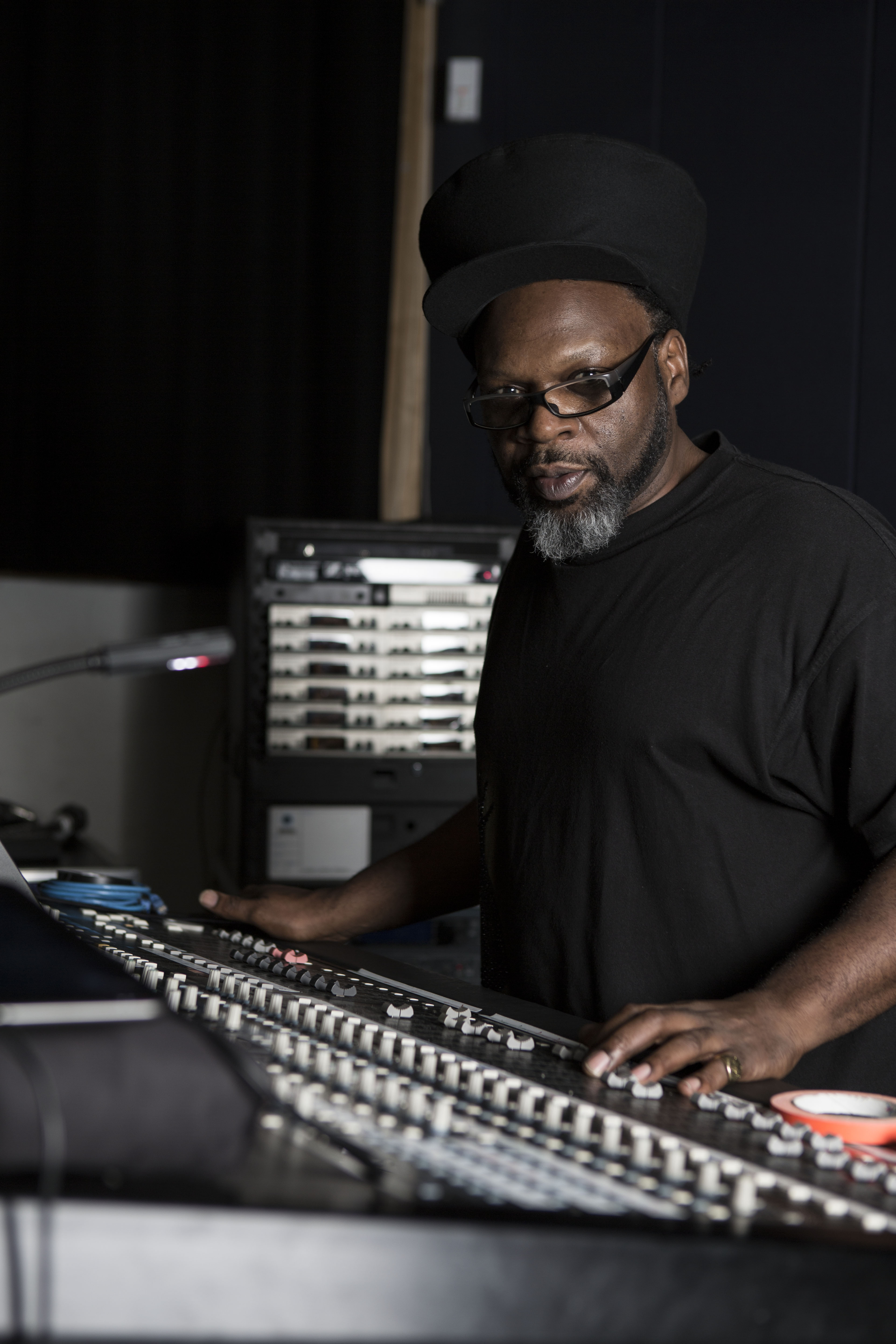 Jazzie B Press Shot Desk