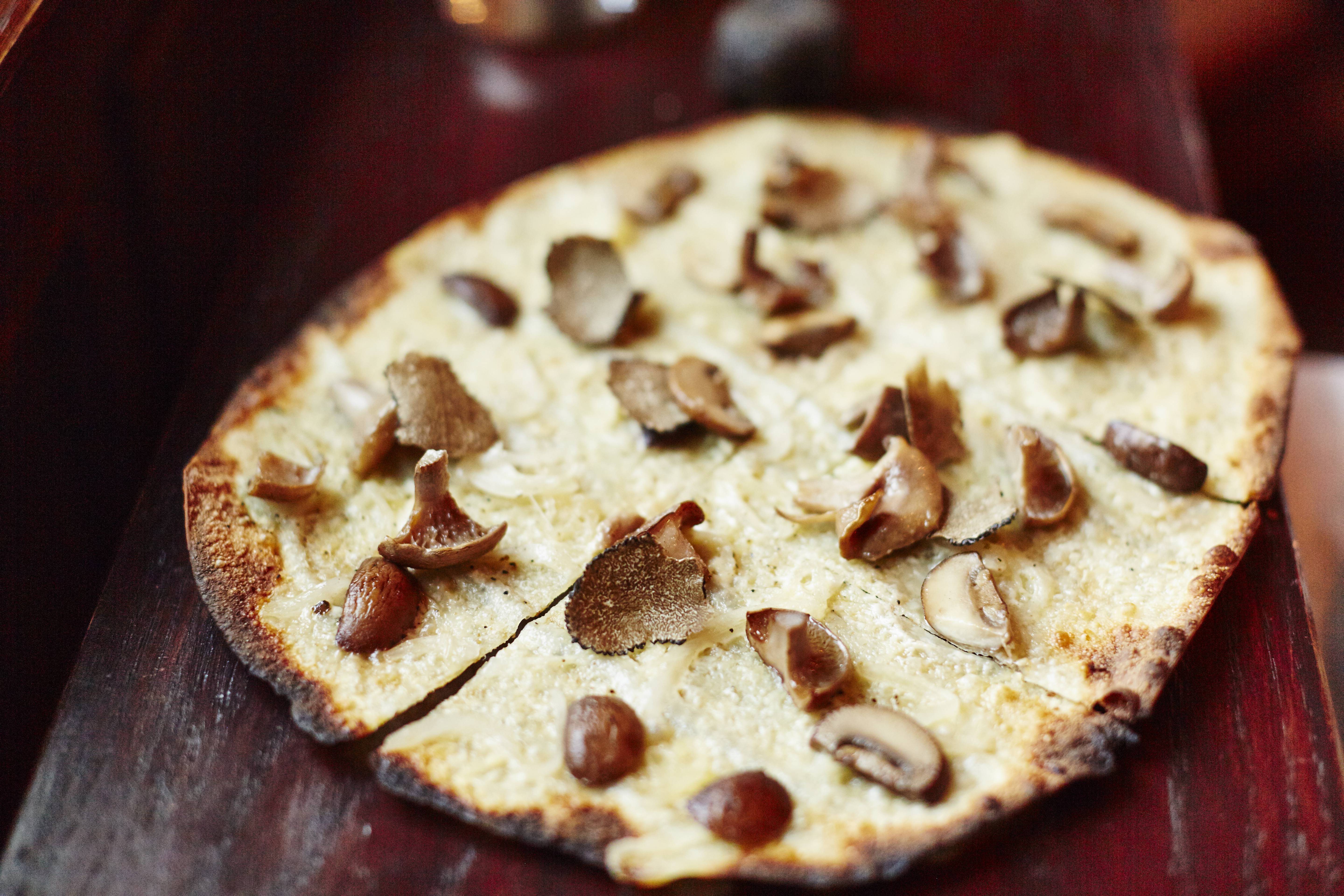 Bellanger_Wild_Mushroom_and_Truffle_Tarte_FlambéeDavid_Loftus_landscape