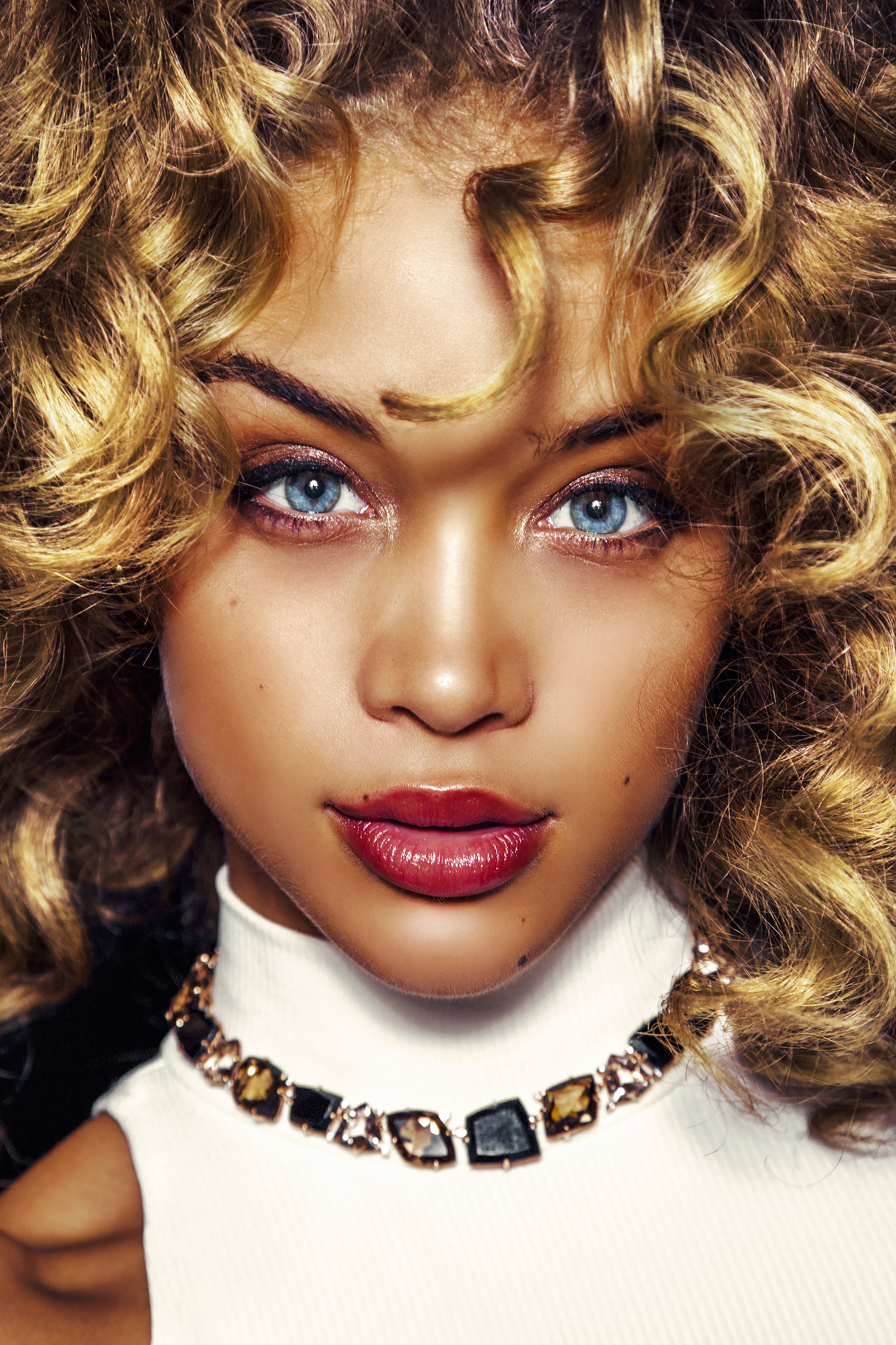 Jasmine Sanders Golden Barbie