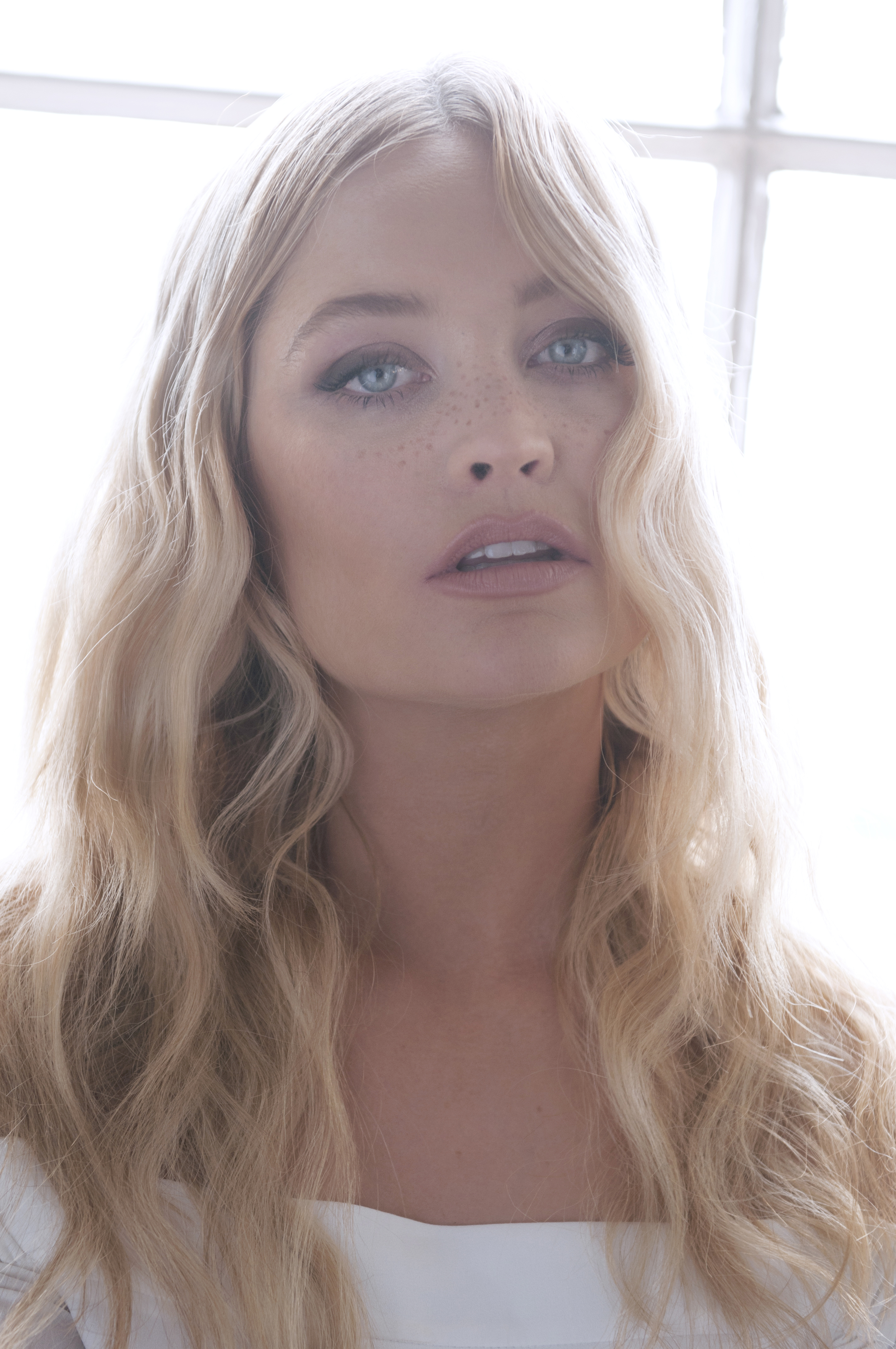 Laura Whitmore: The Truth Behind Social Media