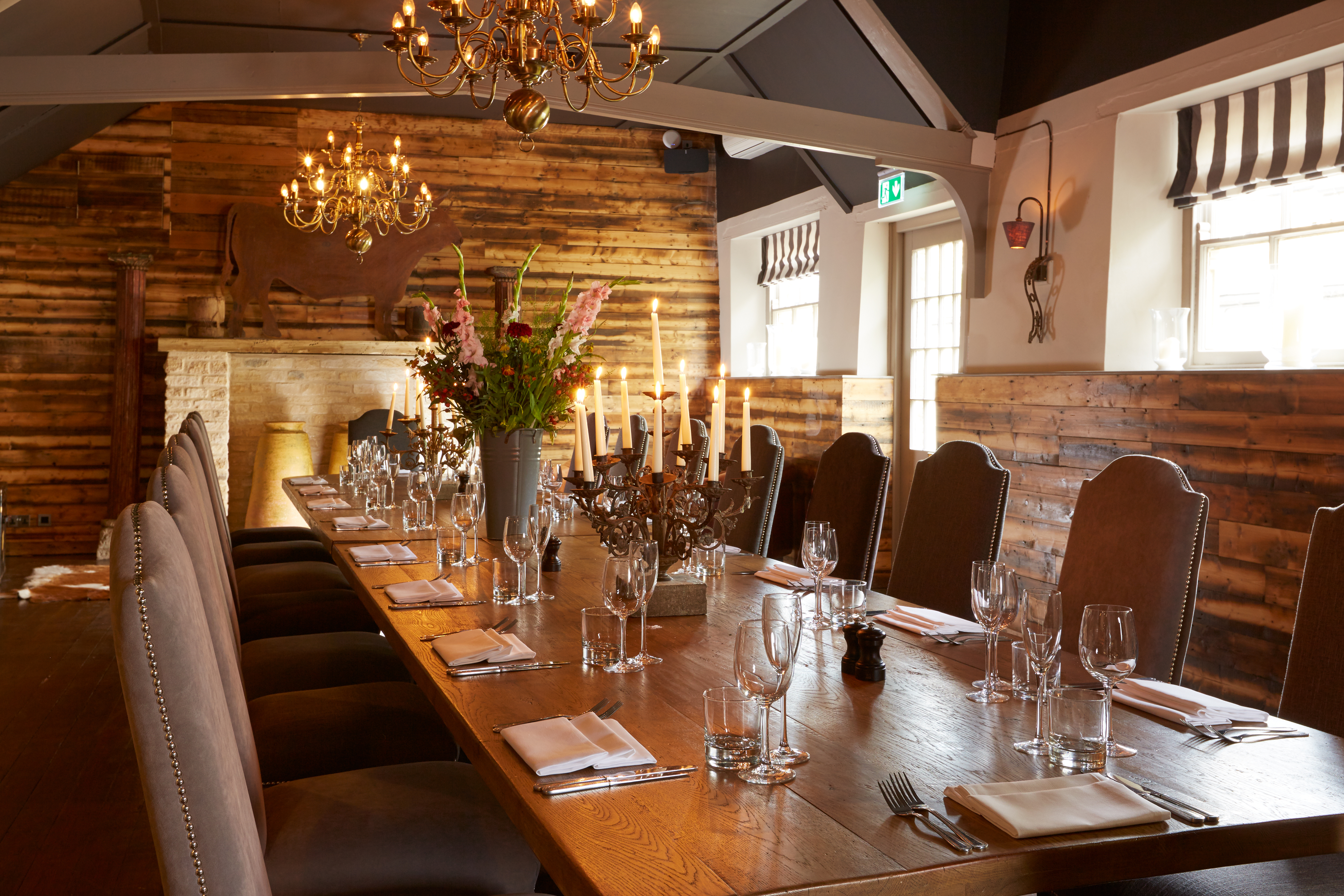 Cotswold Craft Room : Cotswold Cottage Farmhouse Dining Room Oxfordshire By Jo Shore Ltd Houzz - But as we wanted 'different' large money boxes the owner sourced those specifically for our party.